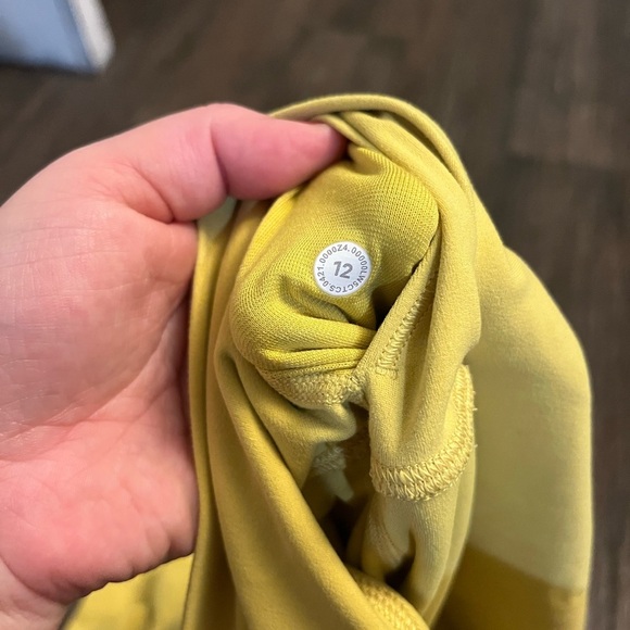 Lululemon Align High-Rise Pant 25" in Yellow Serpentine - Picture 5 of 5